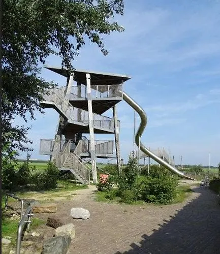 Zee Aan Geluk * Sint Maartensvlotbrug